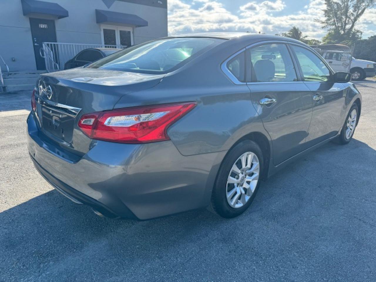 2017 NISSAN ALTIMA 2.5 - Image 3