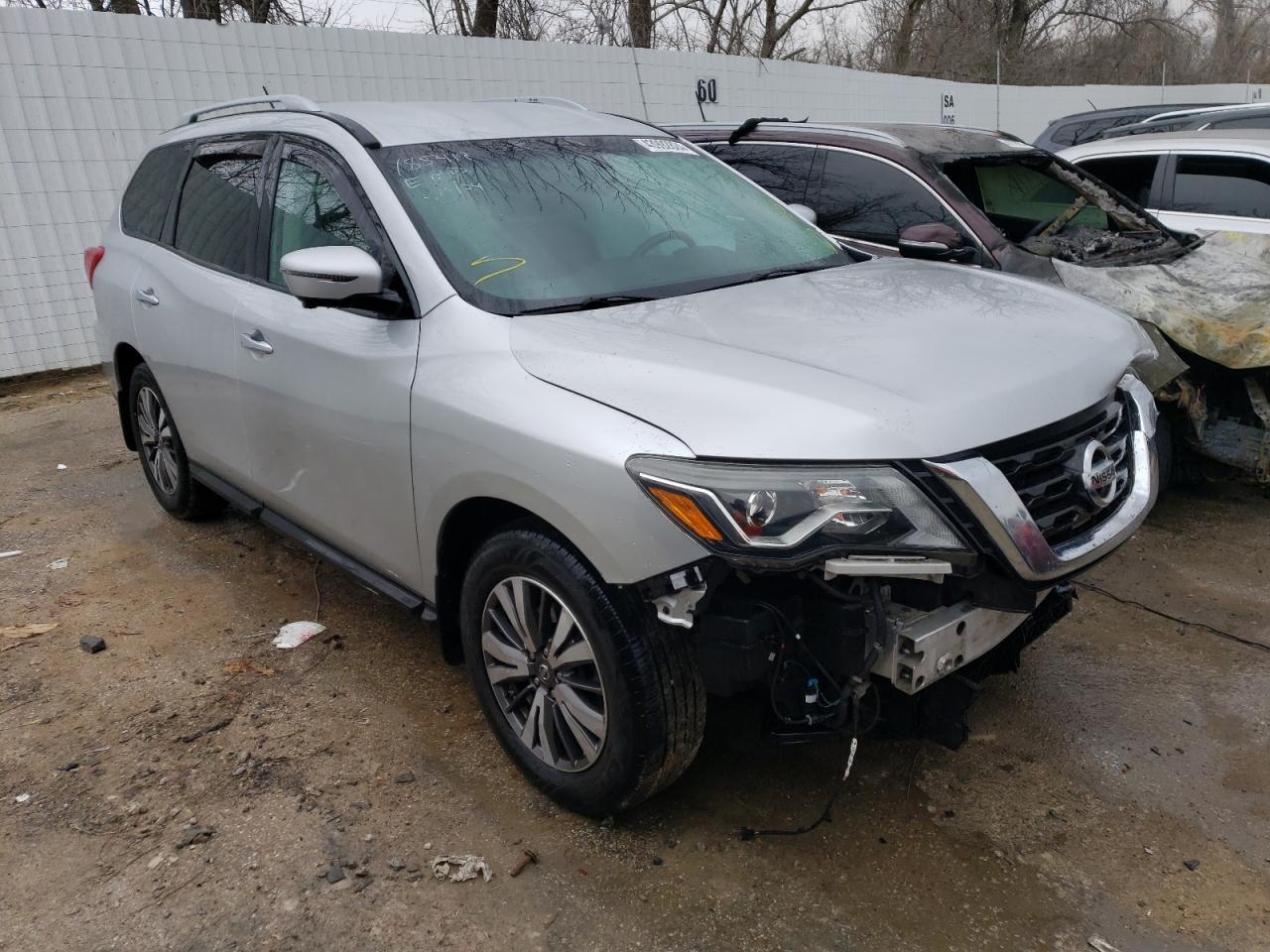 2017 NISSAN PATHFINDER - Image 4