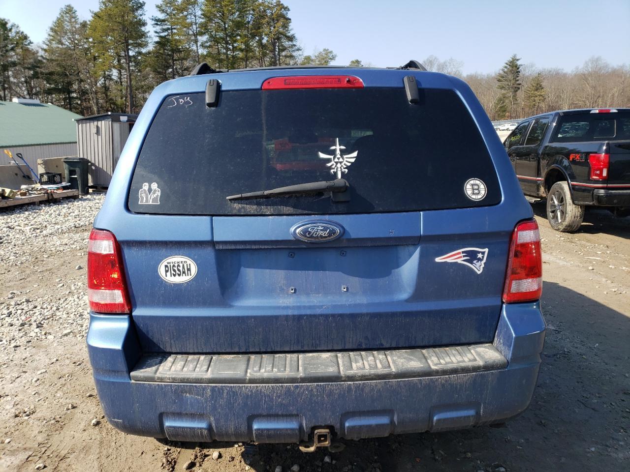 2010 FORD ESCAPE XLT - Image 6