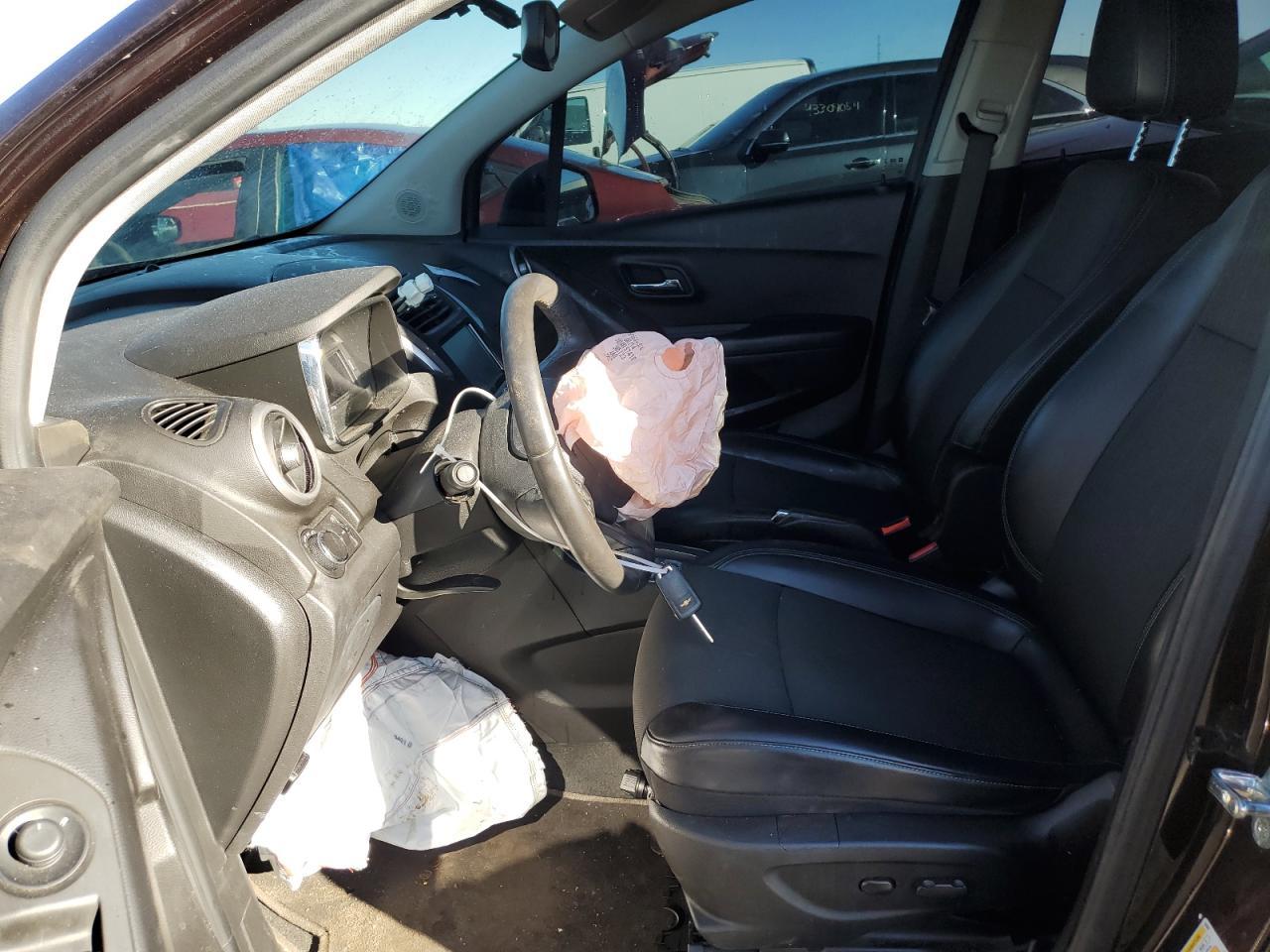 2015 CHEVROLET TRAX 1LT - Image 7