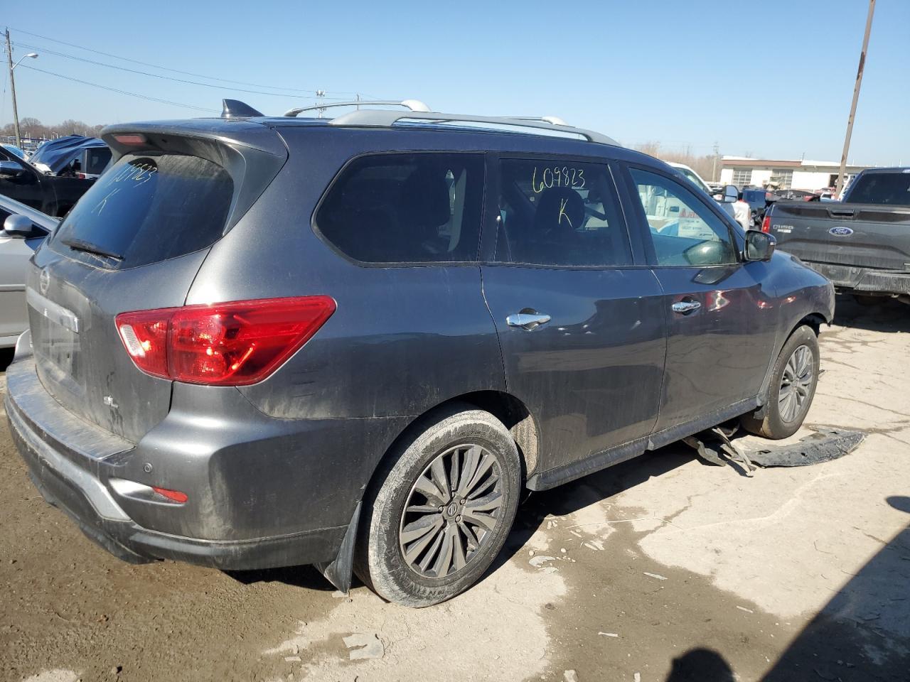 2019 NISSAN PATHFINDER - Image 3