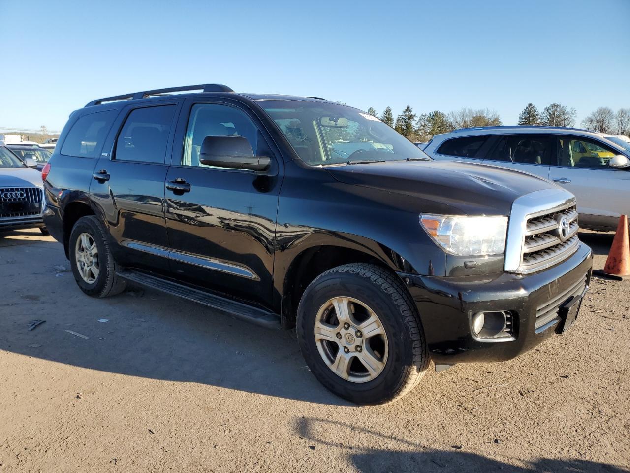 2013 TOYOTA SEQUOIA SR - Фото 4