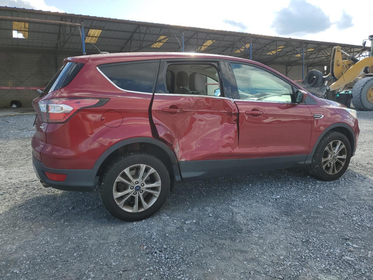 2017 FORD ESCAPE SE - Фото 3