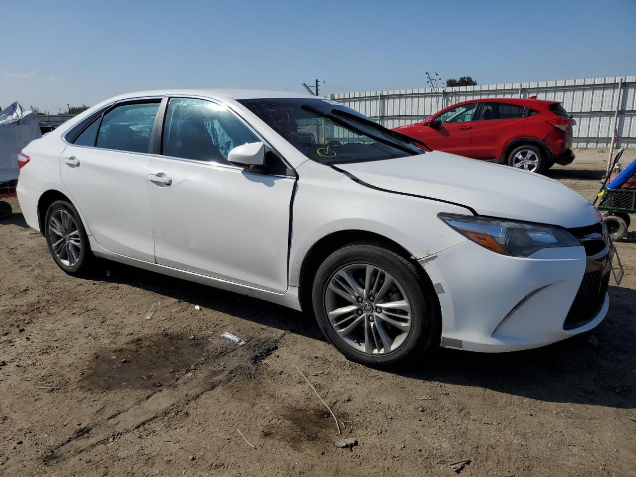 2015 TOYOTA CAMRY LE - Image 4