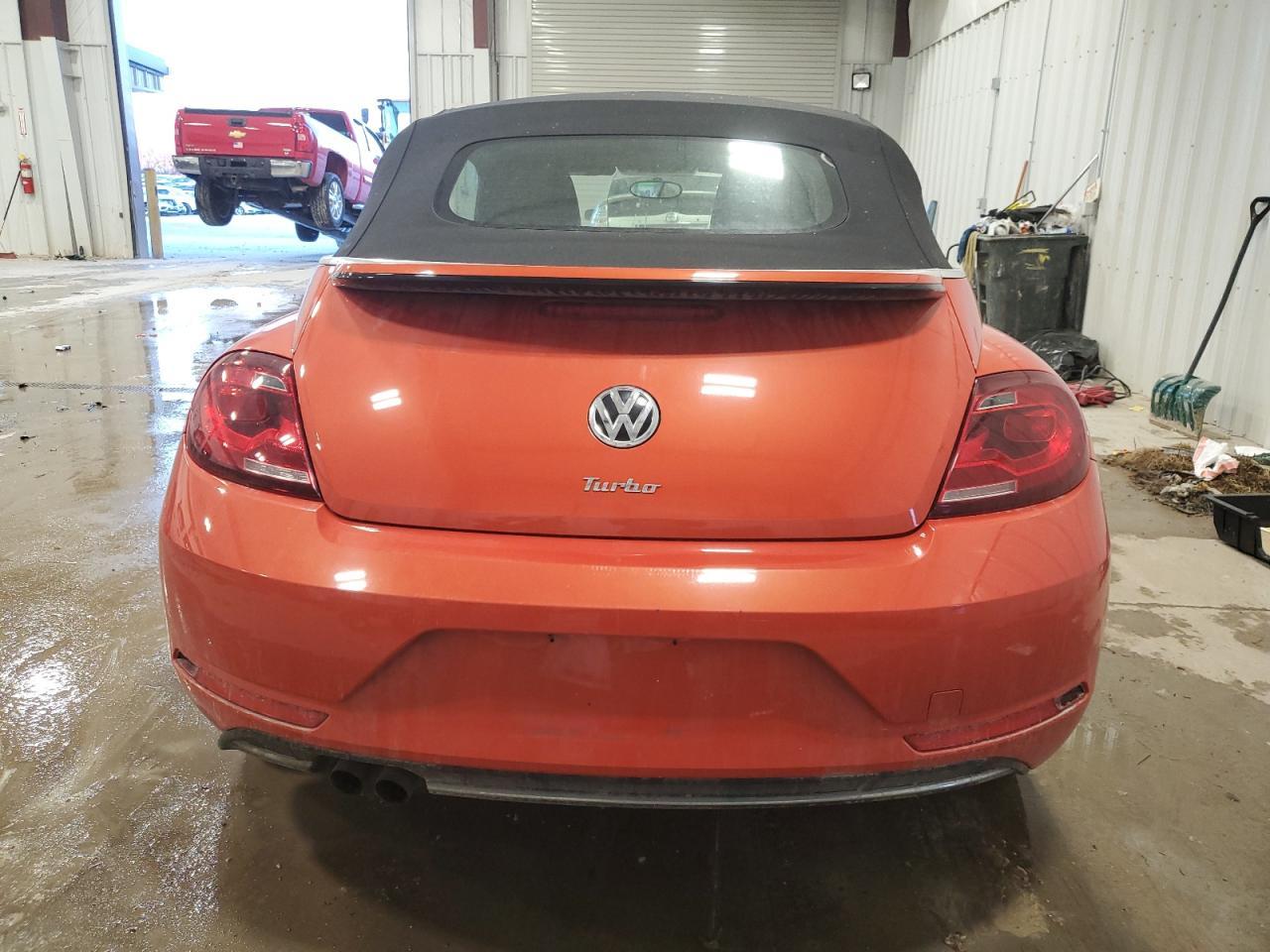 2019 VOLKSWAGEN BEETLE S - Image 6