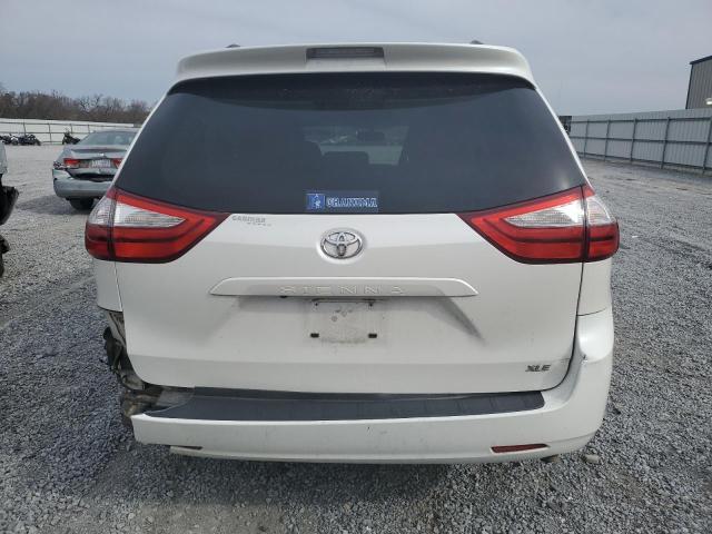 2015 Toyota Sienna Xle - Image 6