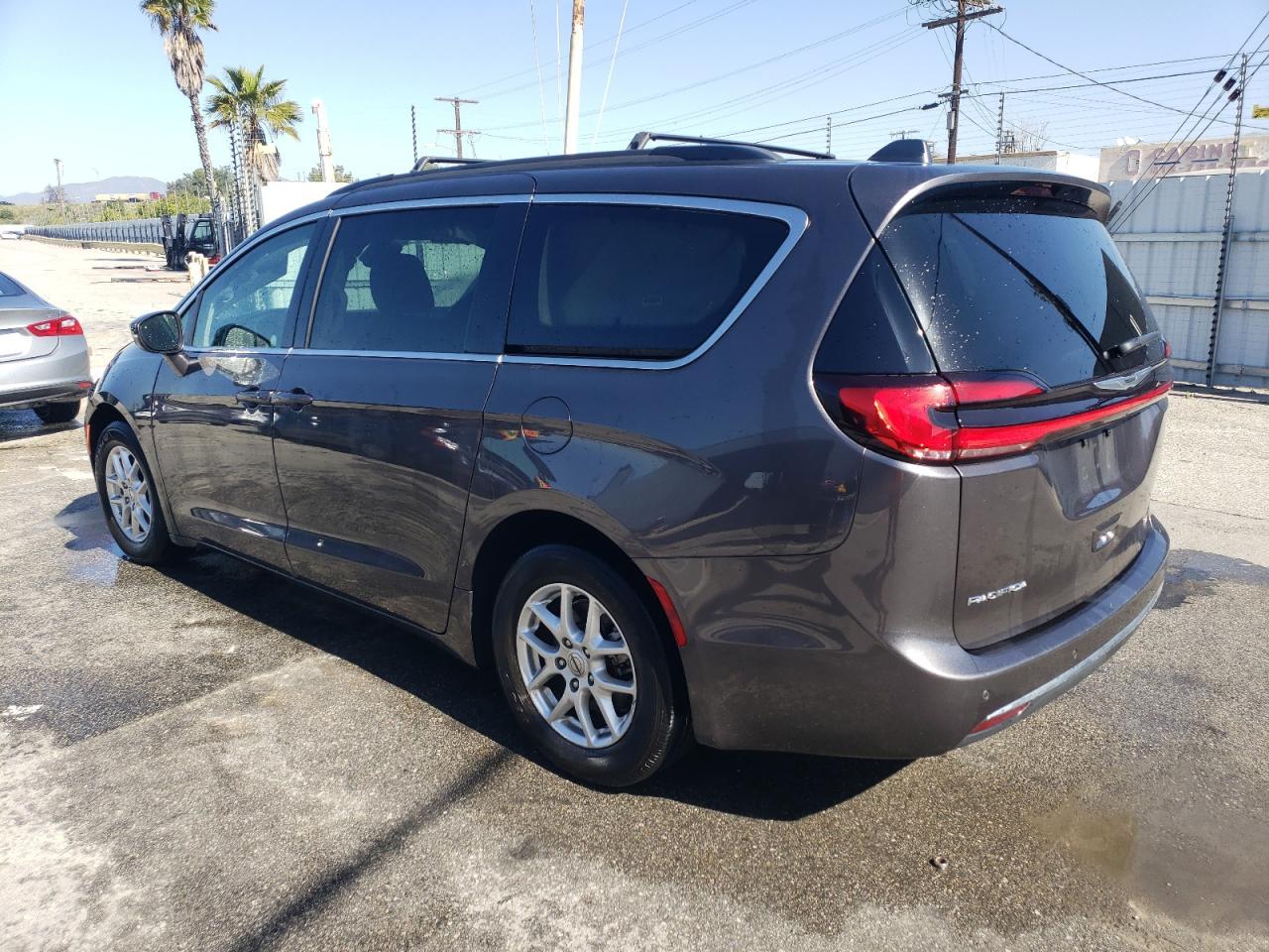 2022 CHRYSLER PACIFICA T - Image 2