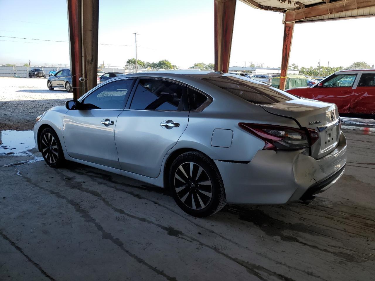 2018 NISSAN ALTIMA 2.5 - Фото 2