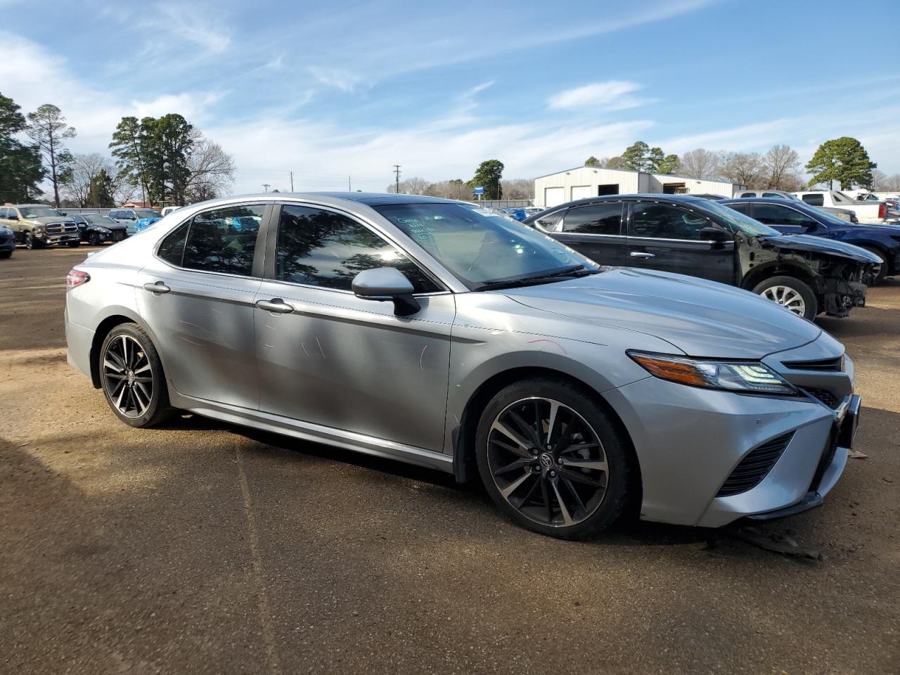 2019 TOYOTA CAMRY XSE - Image 4