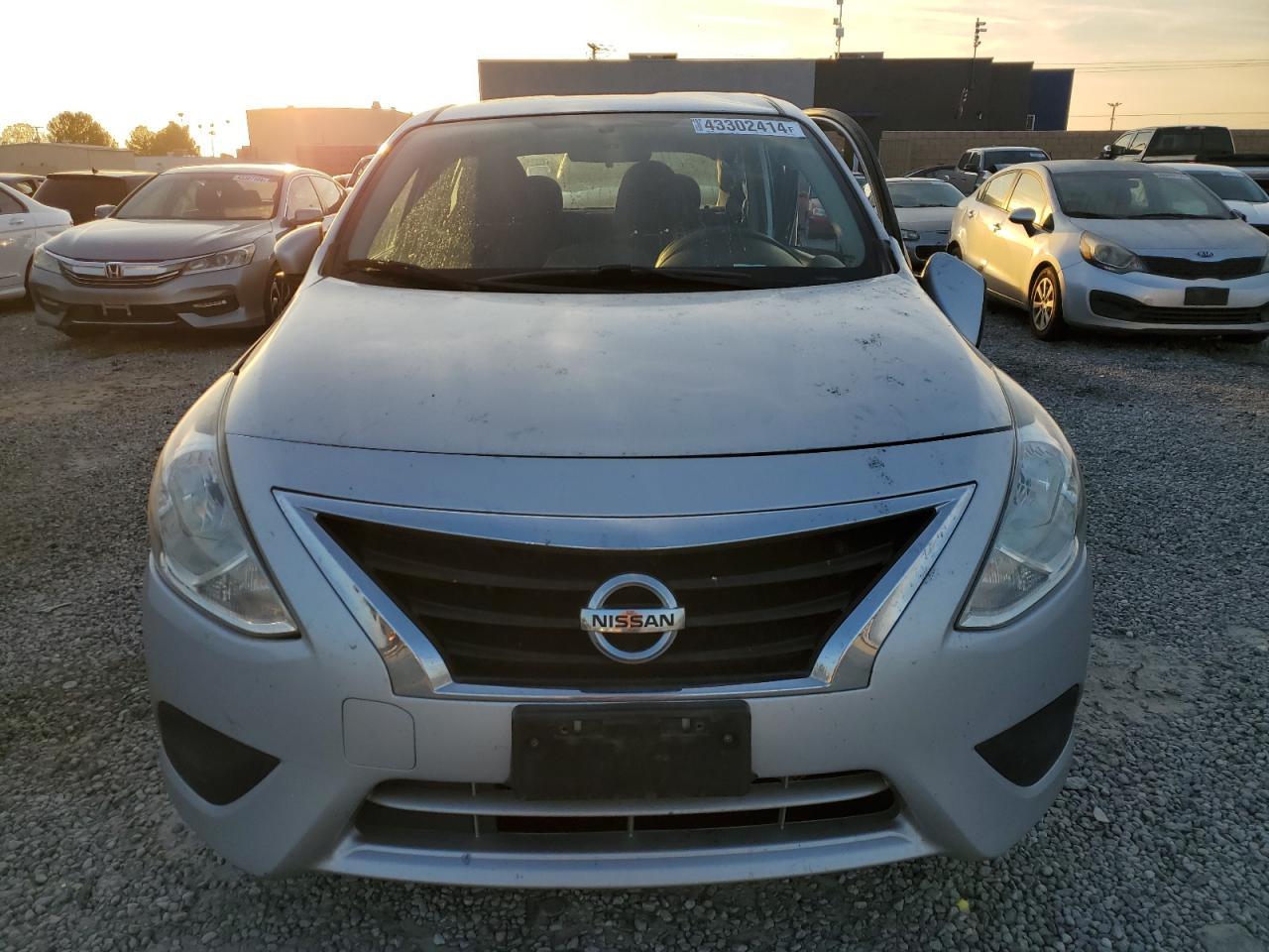 2016 NISSAN VERSA S - Фото 5