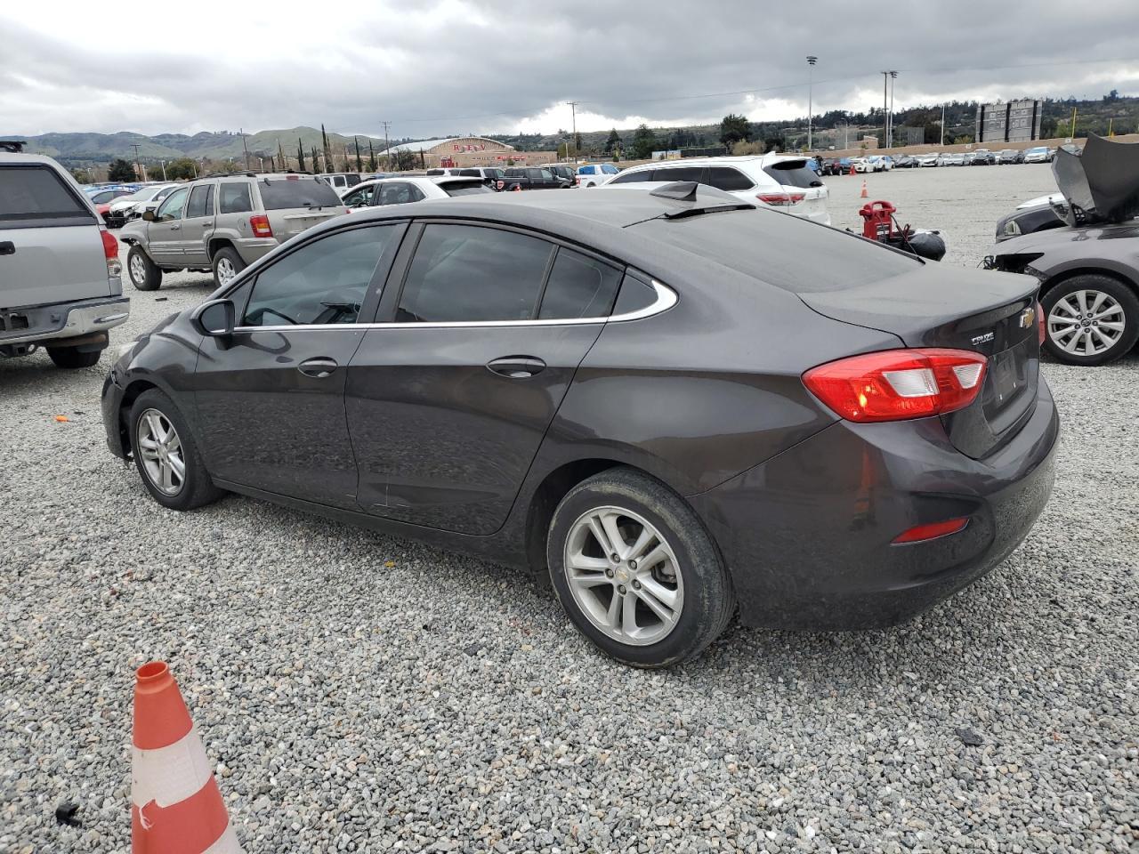 2016 CHEVROLET CRUZE LT - Image 2