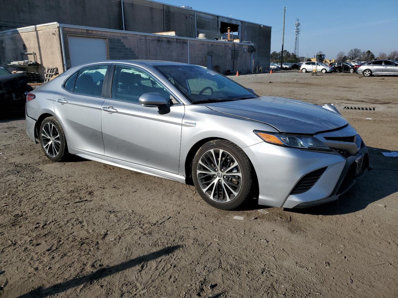 2020 TOYOTA CAMRY SE - Фото 4