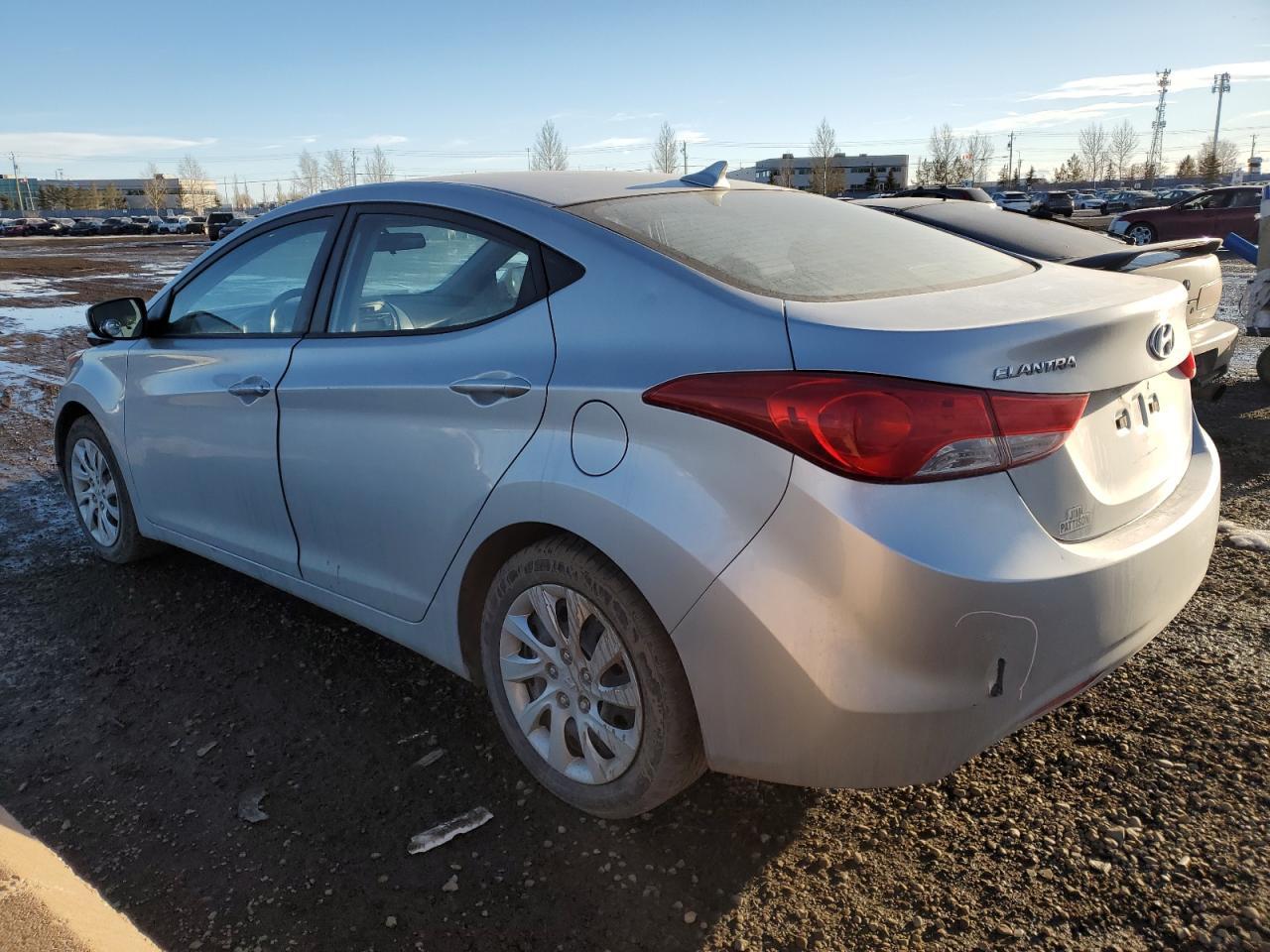 2013 HYUNDAI ELANTRA GL - Image 2