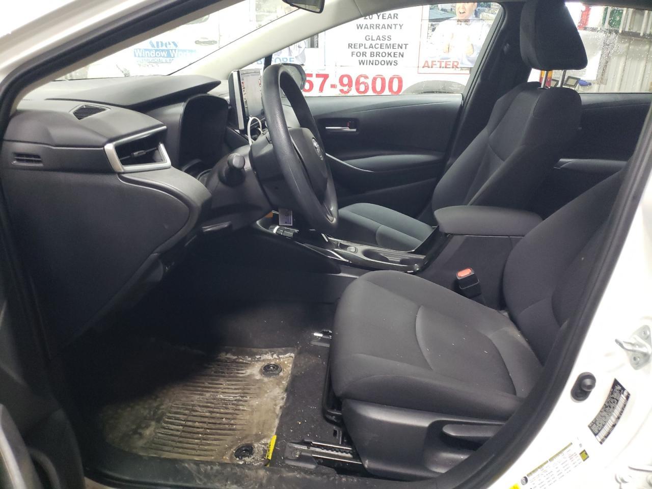 2021 TOYOTA COROLLA LE - Фото 7
