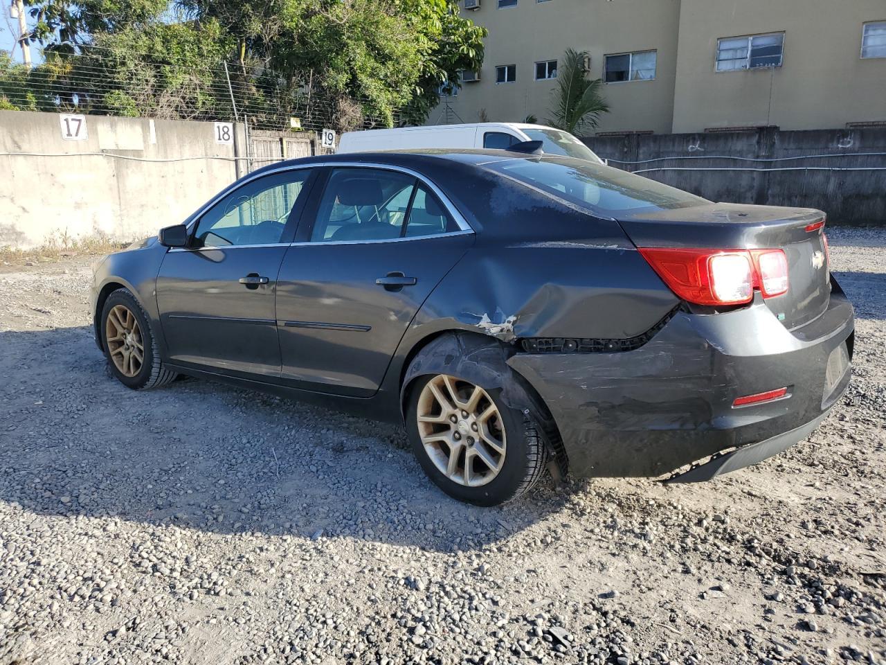 2015 CHEVROLET MALIBU 1LT - Image 2