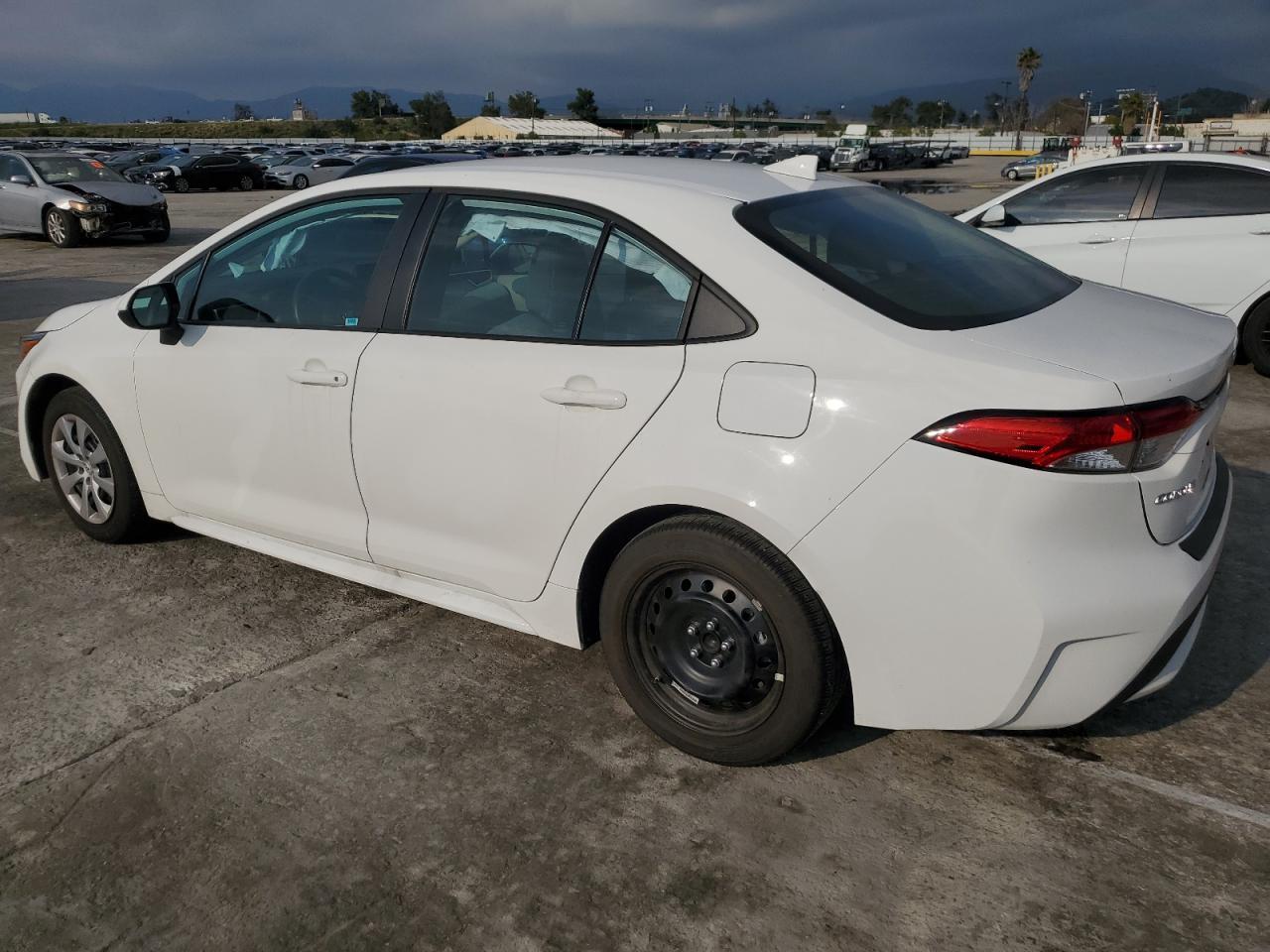 2022 TOYOTA COROLLA LE - Image 2
