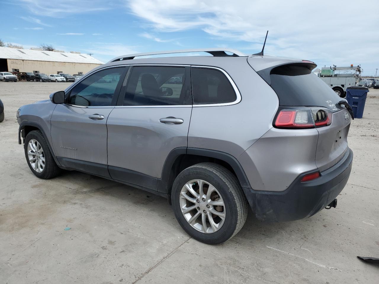 2019 JEEP CHEROKEE L - Image 2