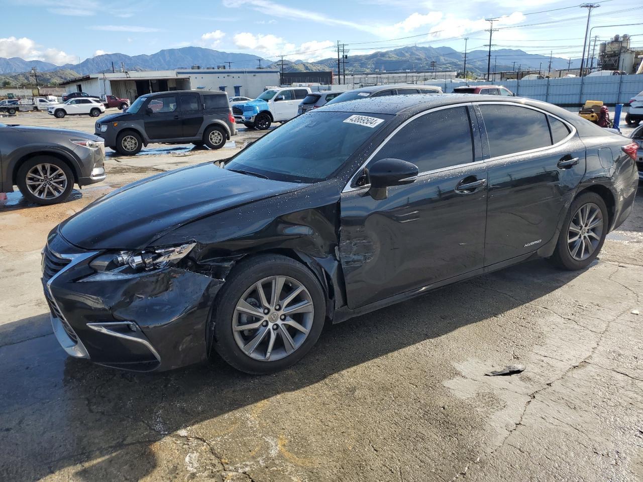 2018 LEXUS ES 300H car image