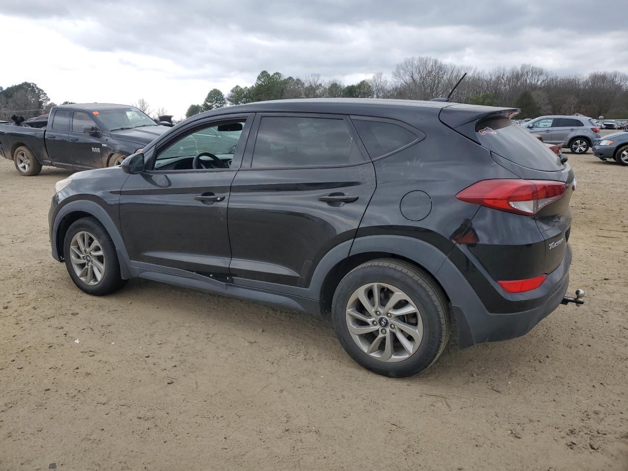 2016 HYUNDAI TUCSON SE - Фото 2