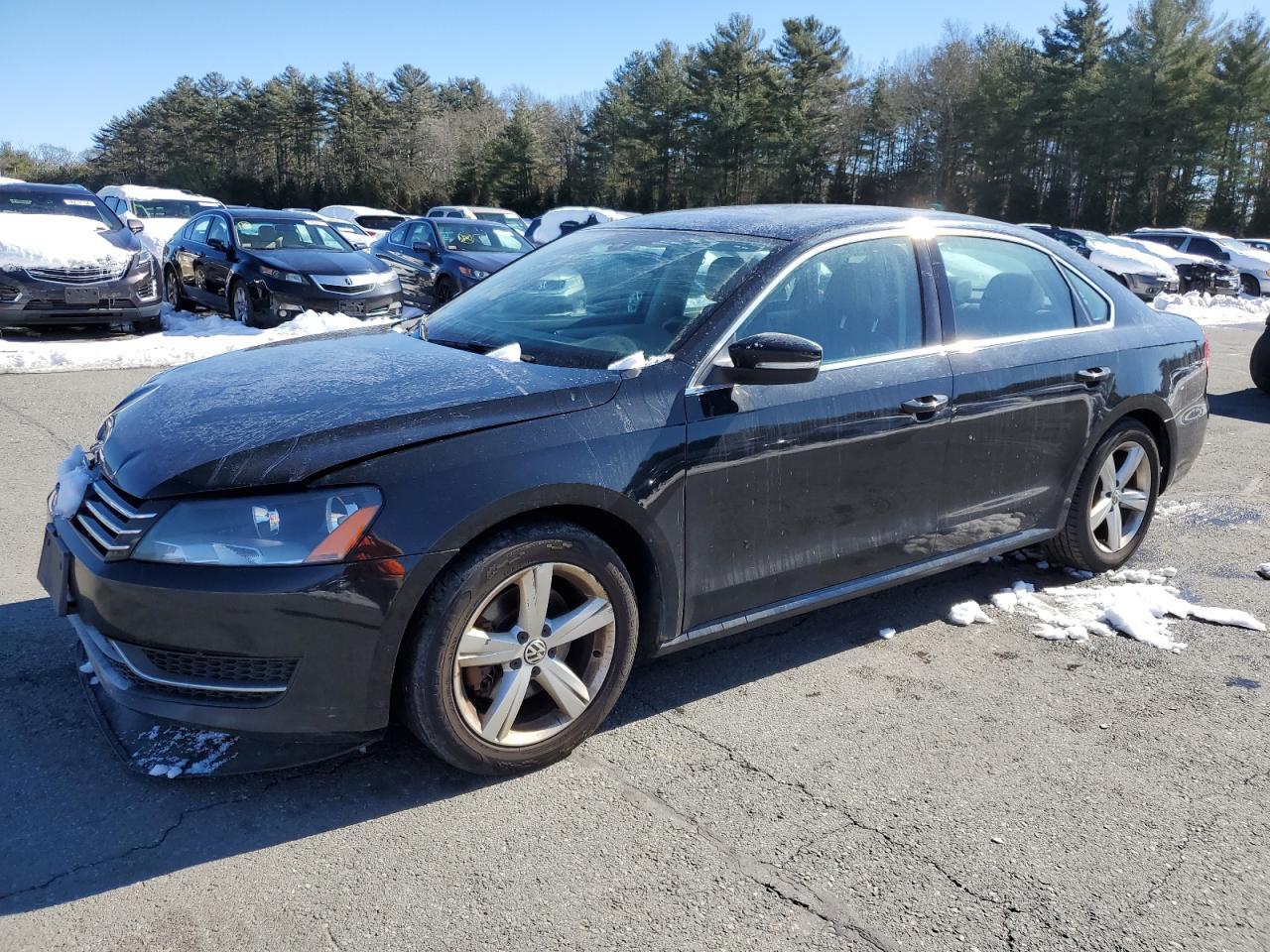 2013 VOLKSWAGEN PASSAT SE