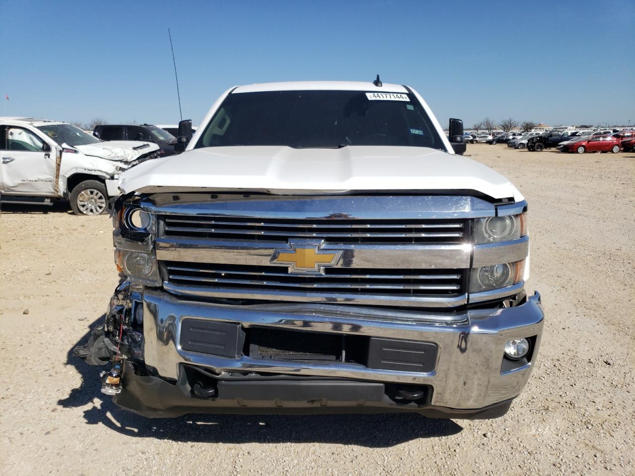 2016 CHEVROLET SILVERADO - Image 5