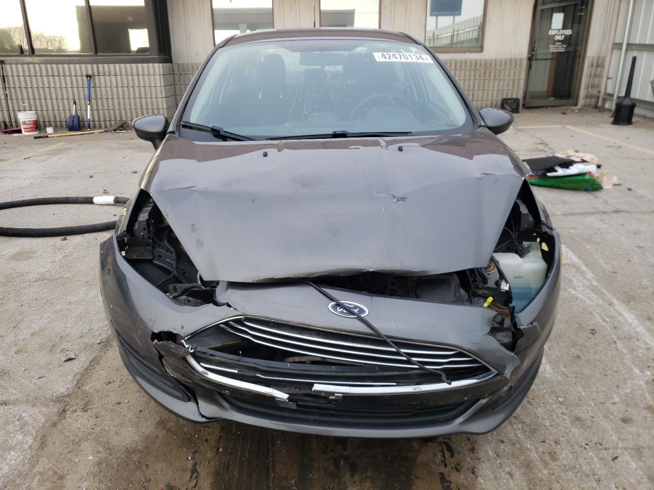 2019 FORD FIESTA SE - Image 5