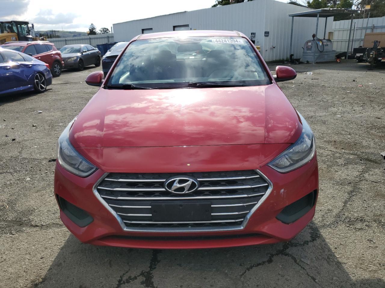 2019 HYUNDAI ACCENT SE - Фото 5