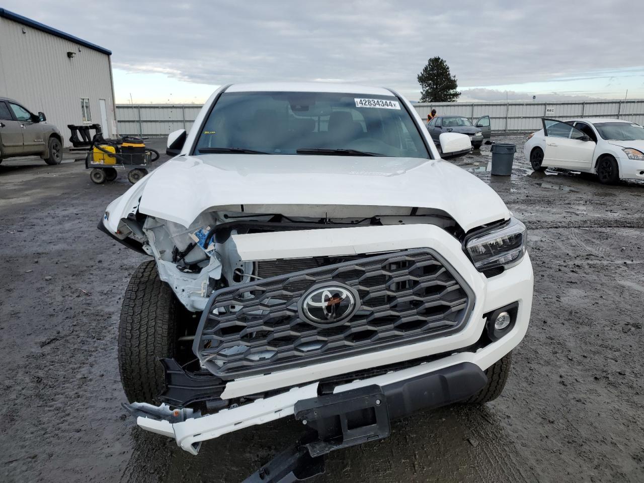 2023 TOYOTA TACOMA DOU - Фото 5