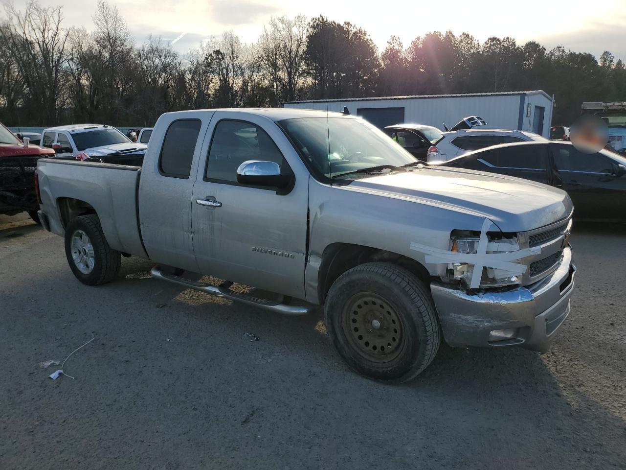 2012 CHEVROLET SILVERADO - Image 4