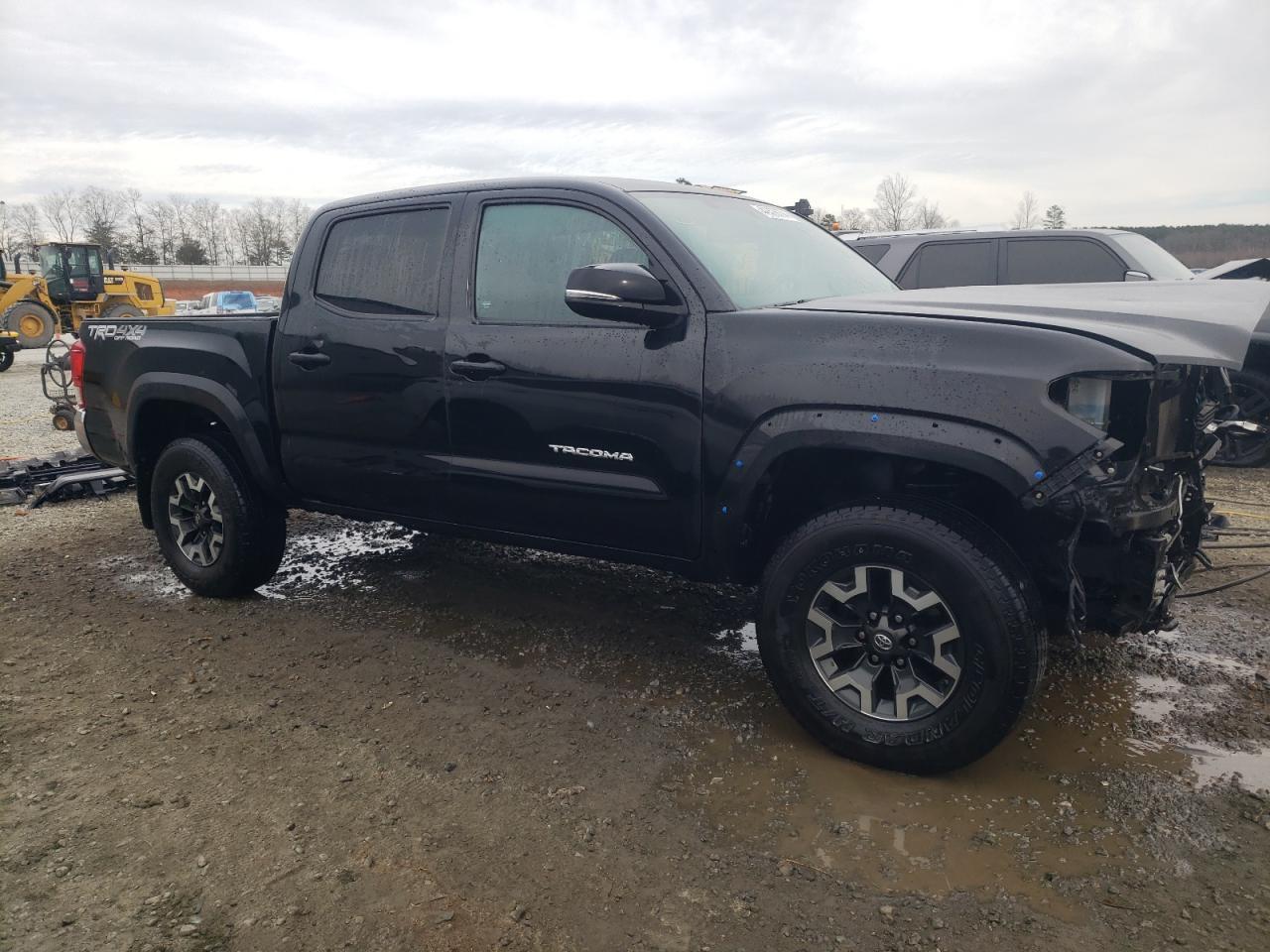 2017 TOYOTA TACOMA DOU - Фото 4