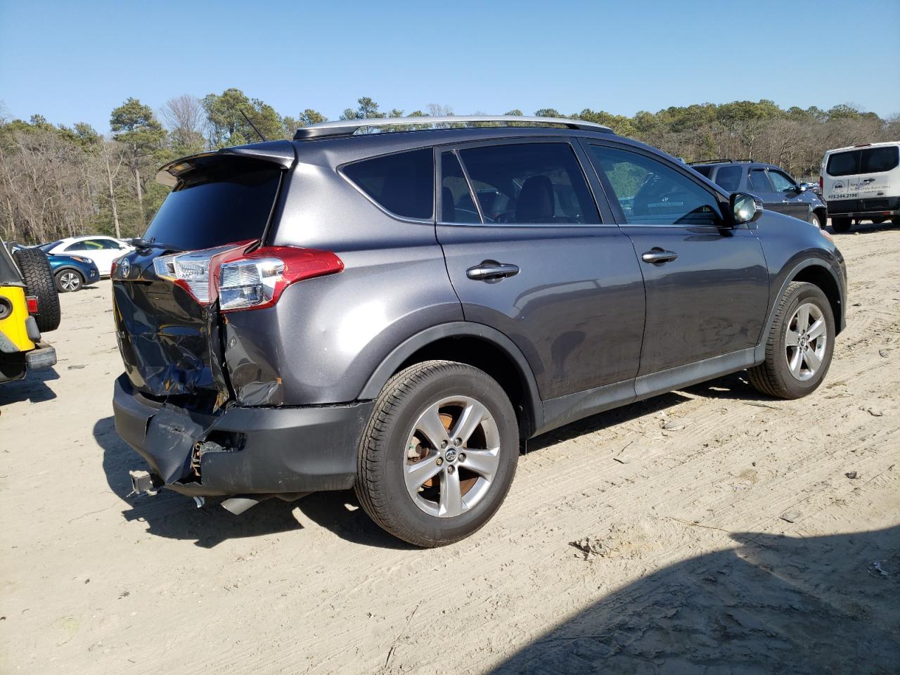 2015 TOYOTA RAV4 XLE - Image 3