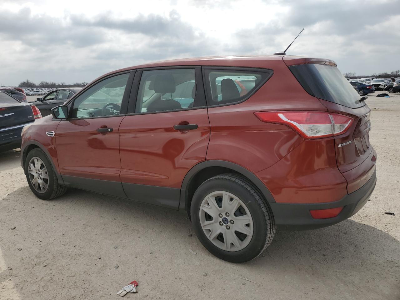2015 FORD ESCAPE S - Image 2
