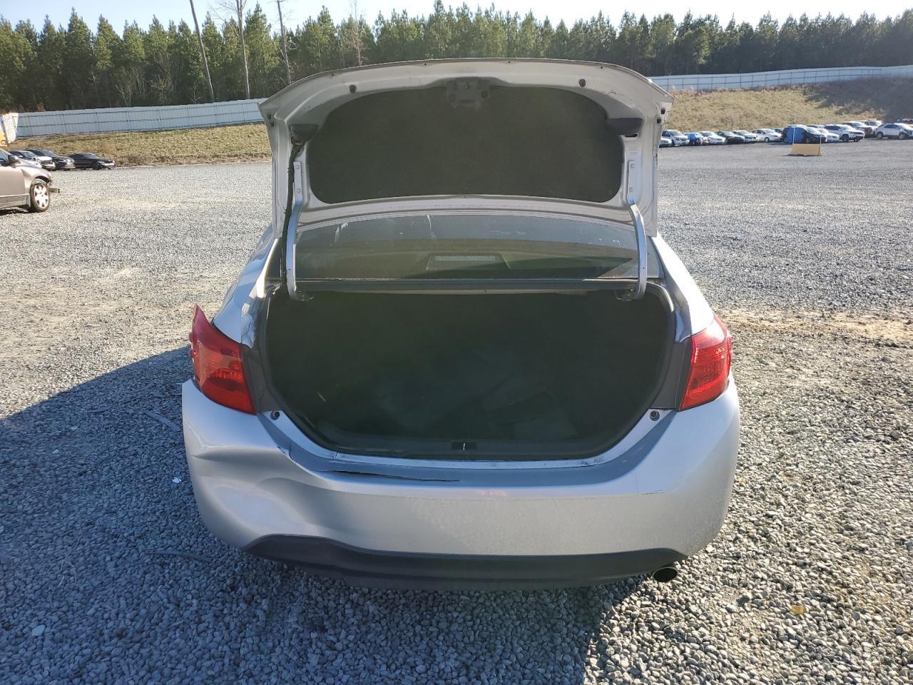 2019 TOYOTA COROLLA L - Image 6