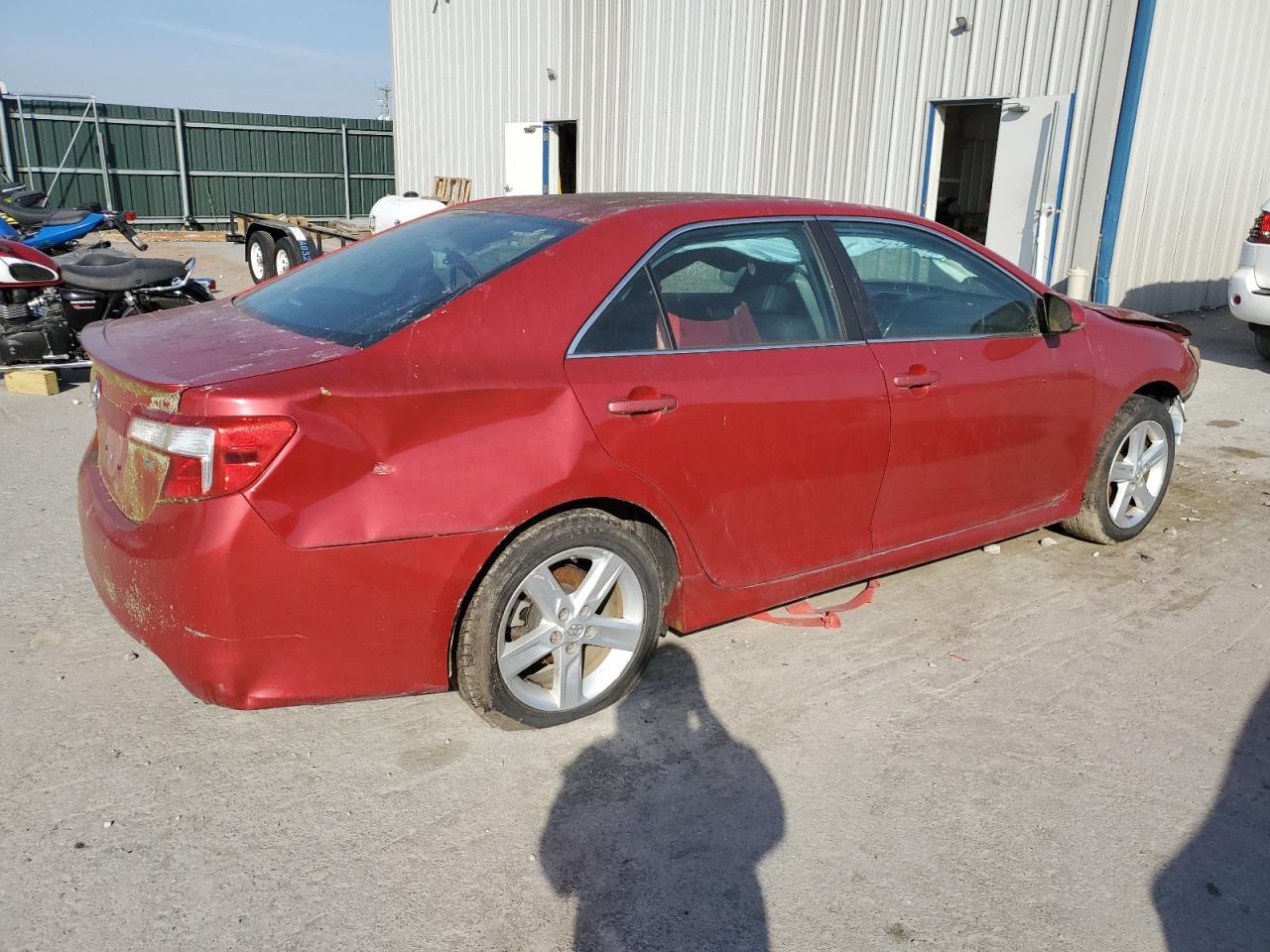 2014 TOYOTA CAMRY L - Image 3