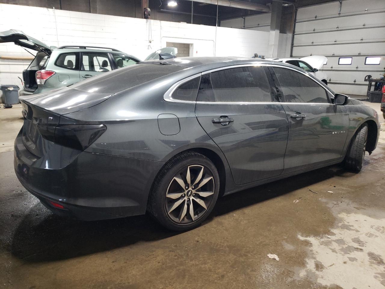 2017 CHEVROLET MALIBU LT - Image 3