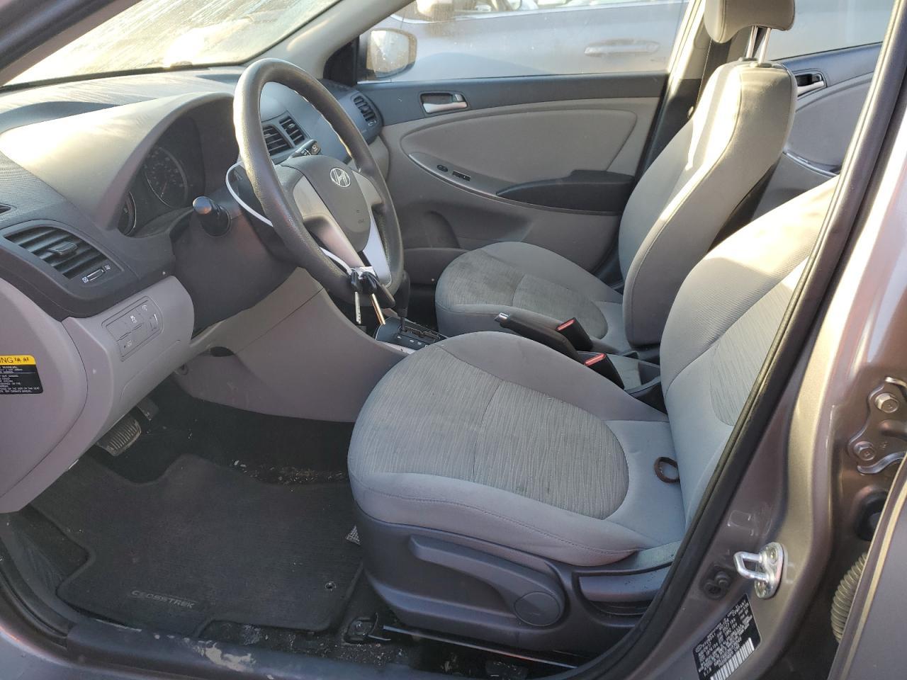 2017 HYUNDAI ACCENT SE - Фото 7