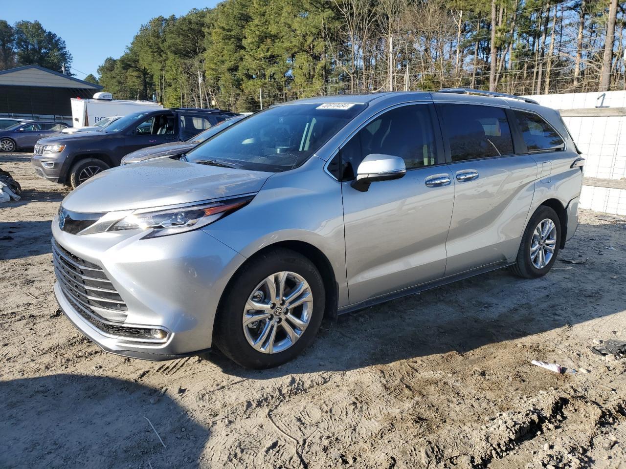 2023 TOYOTA SIENNA LIM