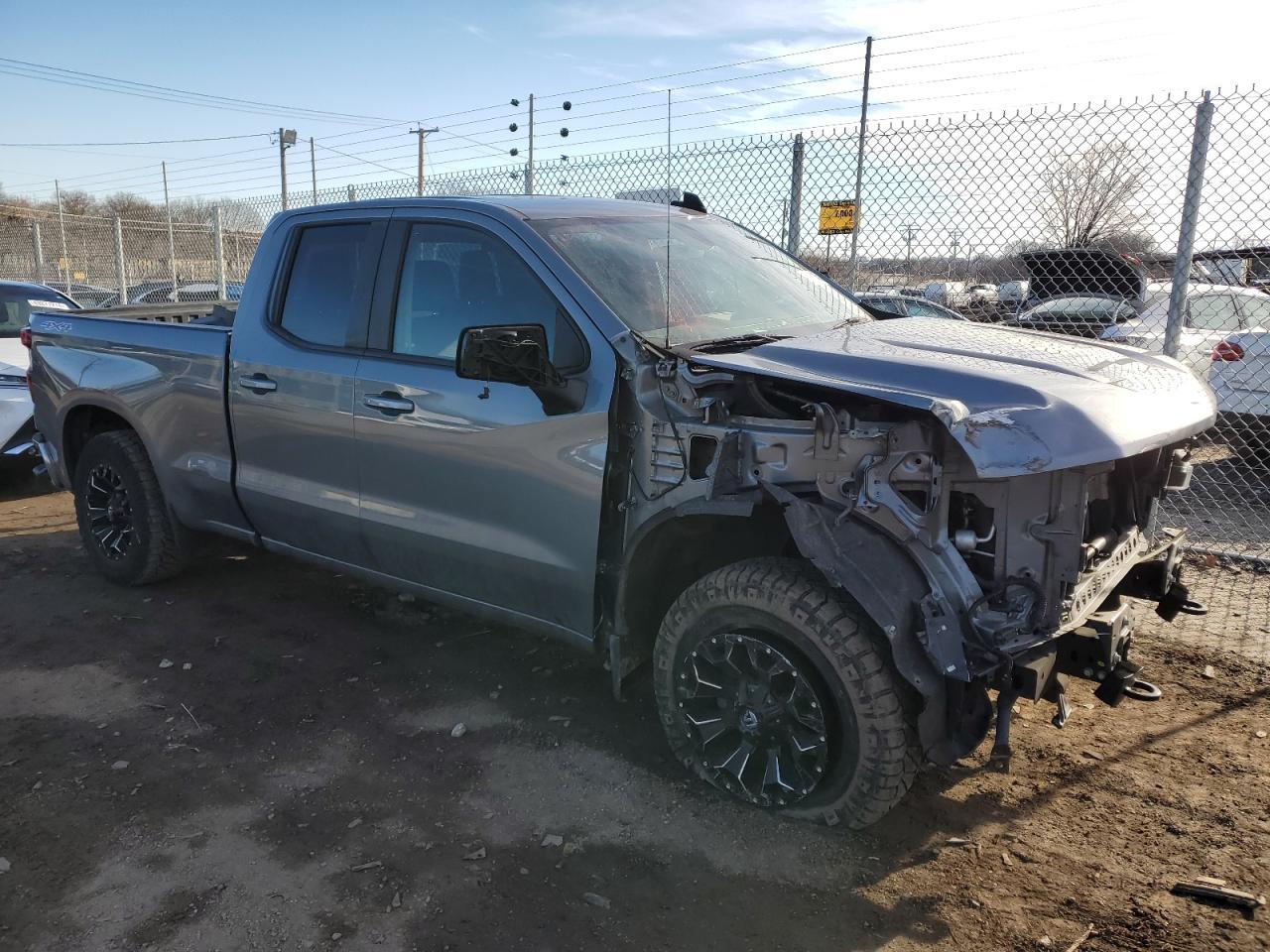 2019 CHEVROLET SILVERADO - Image 4