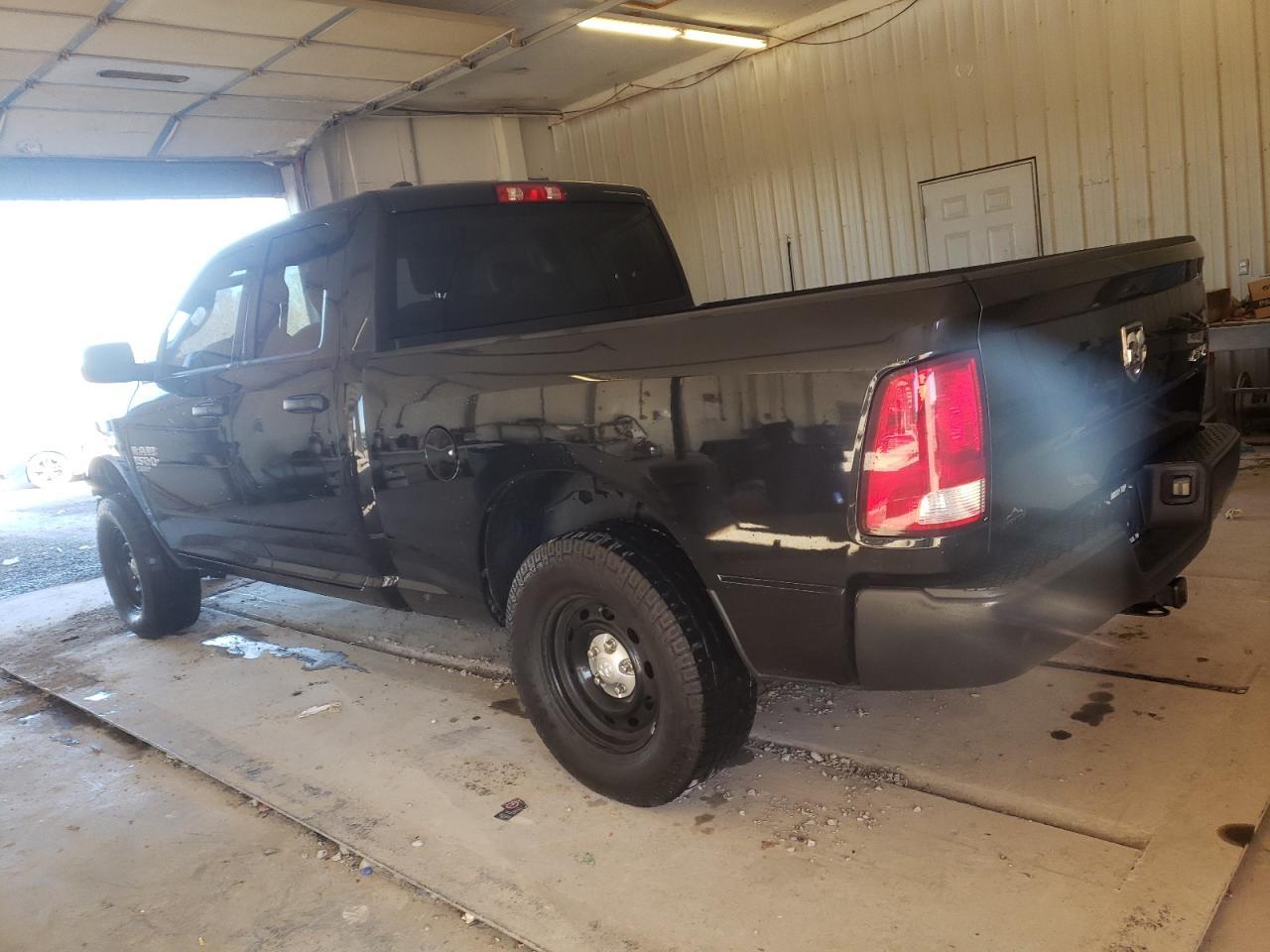 2019 RAM 1500 CLASS - Фото 2