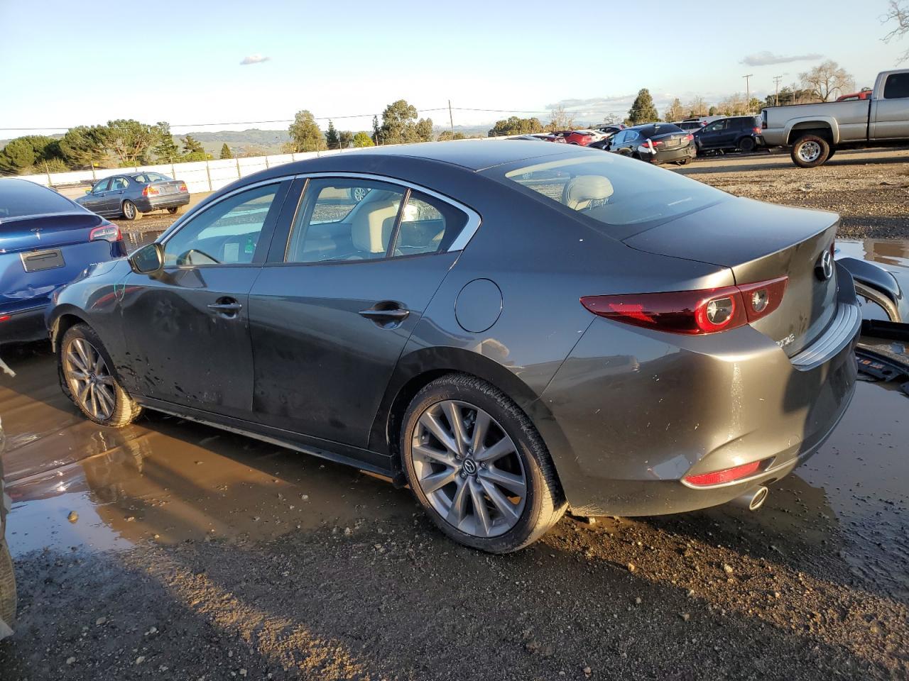 2023 MAZDA 3 PREFERRE - Image 2