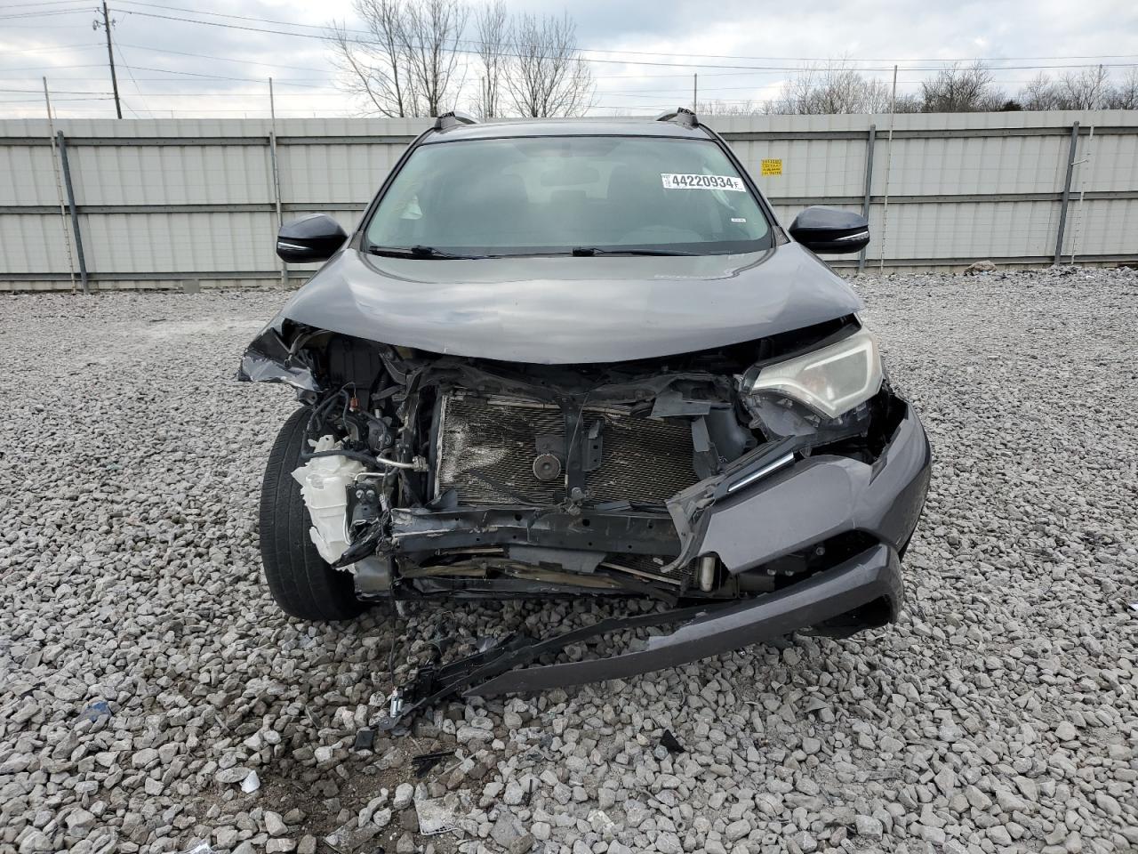 2016 TOYOTA RAV4 XLE - Фото 5