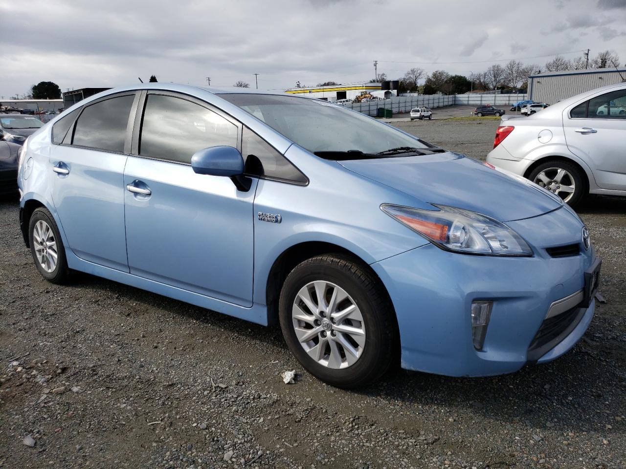 2014 TOYOTA PRIUS PLUG - Image 4
