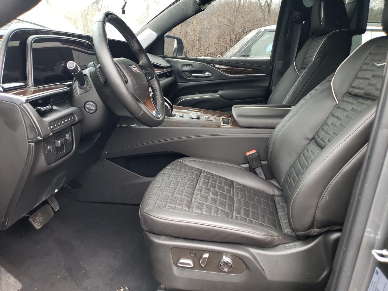 2021 CADILLAC ESCALADE E - Фото 7
