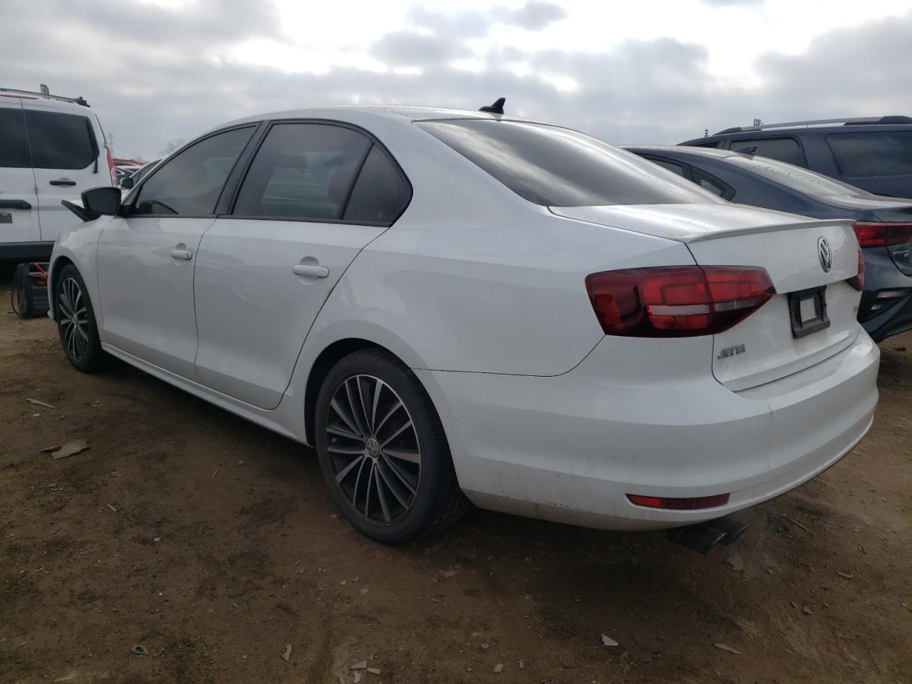 2017 VOLKSWAGEN JETTA SPOR - Image 2