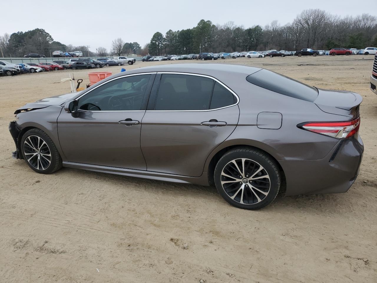 2018 TOYOTA CAMRY L - Image 2