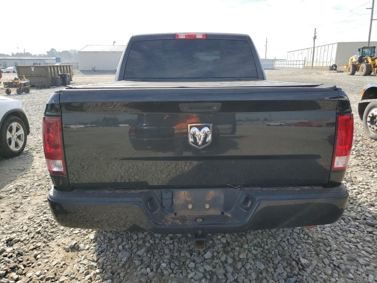 2018 RAM 1500 ST - Image 6