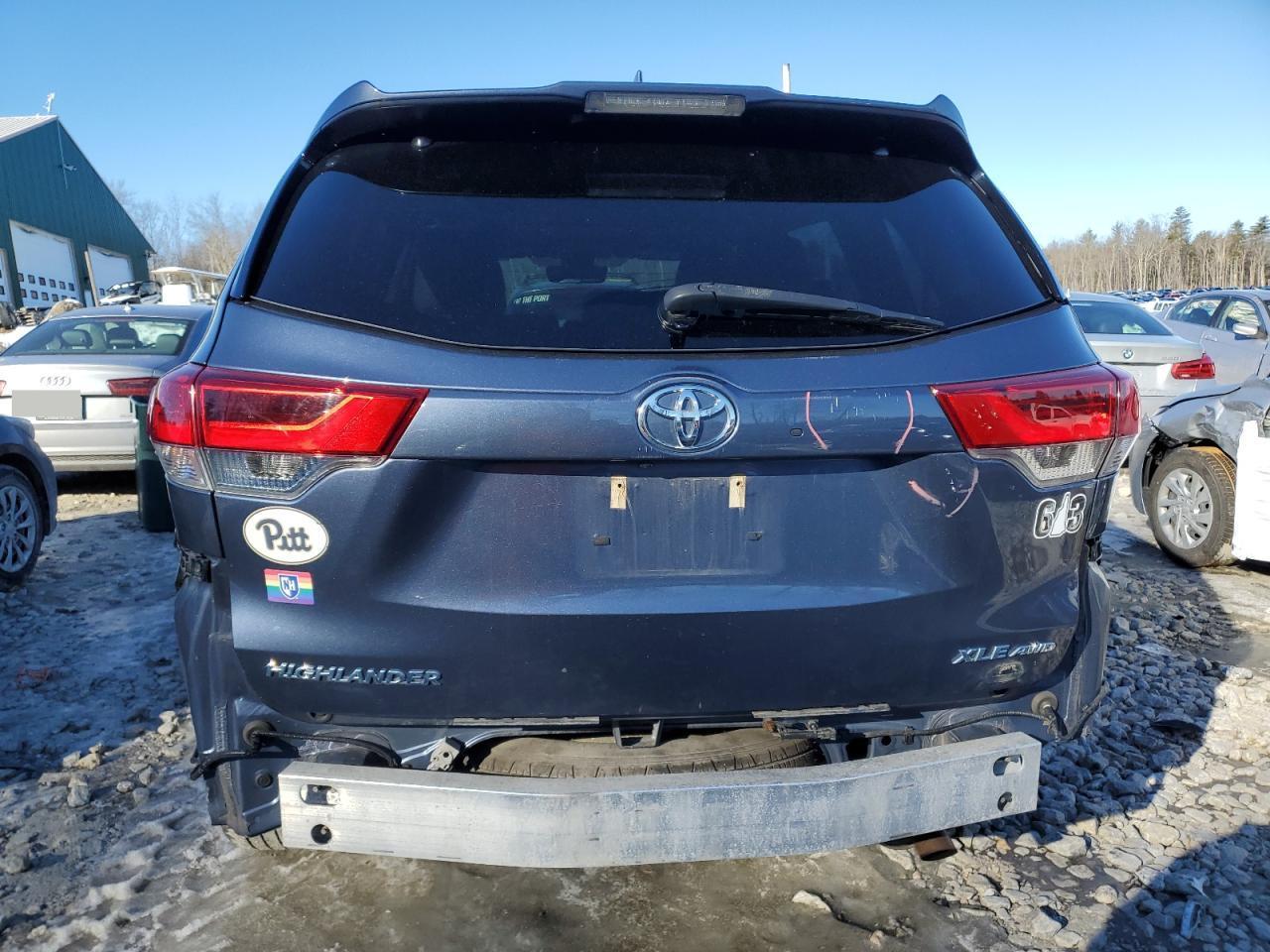 2018 TOYOTA HIGHLANDER - Image 6