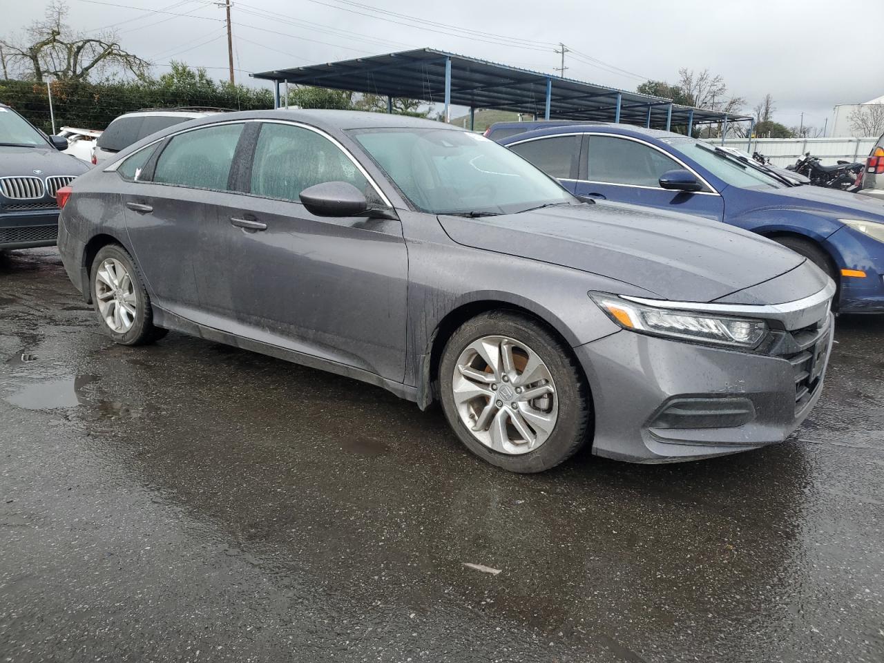 2018 HONDA ACCORD LX - Image 4