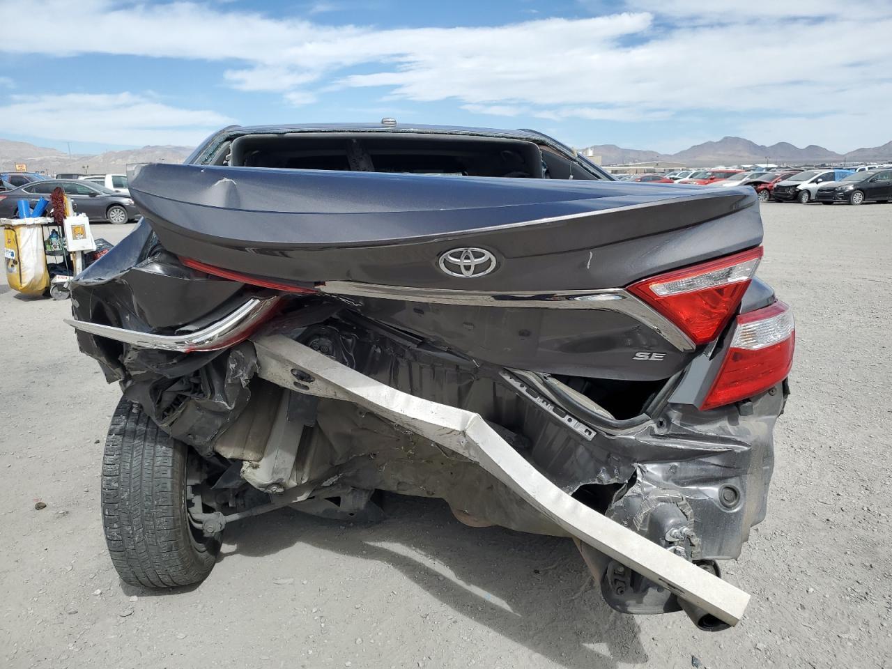 2017 TOYOTA CAMRY LE - Image 6