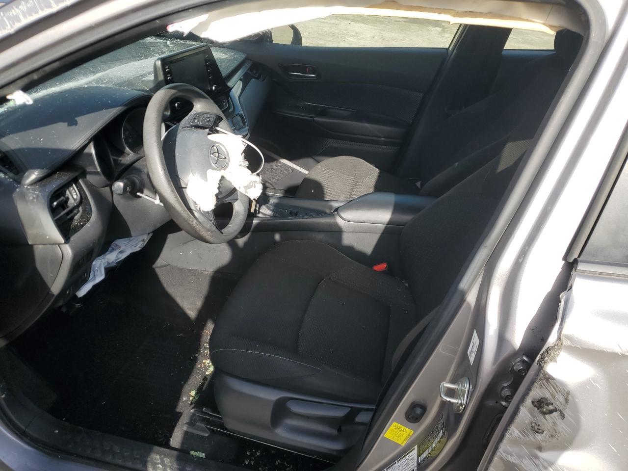 2019 TOYOTA C-HR XLE - Фото 7